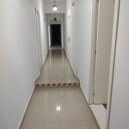 Puzzle Magic Bed & Breakfast Pitesti Exterior photo